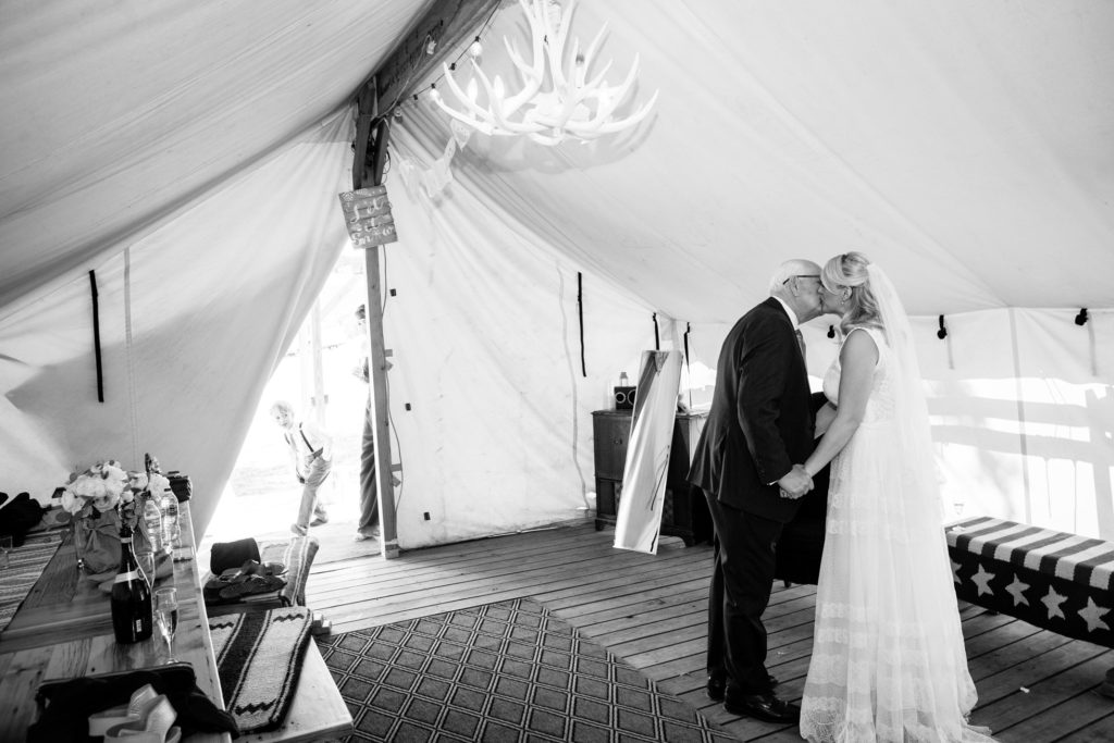 a first look with a bride and her dad