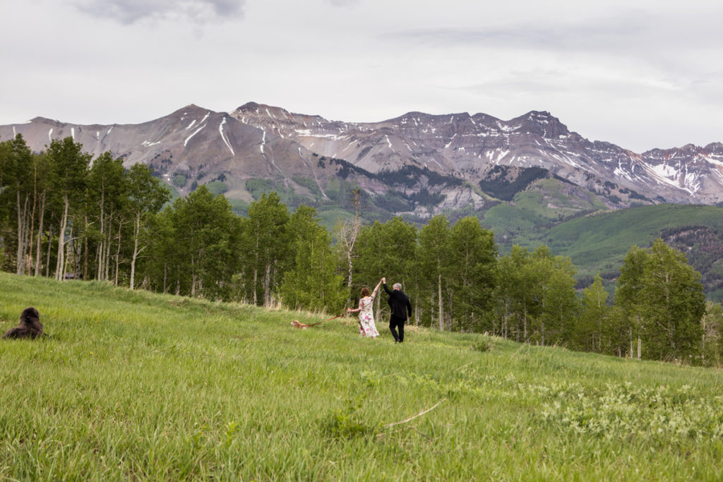 Telluride mountain elopement with dogs
