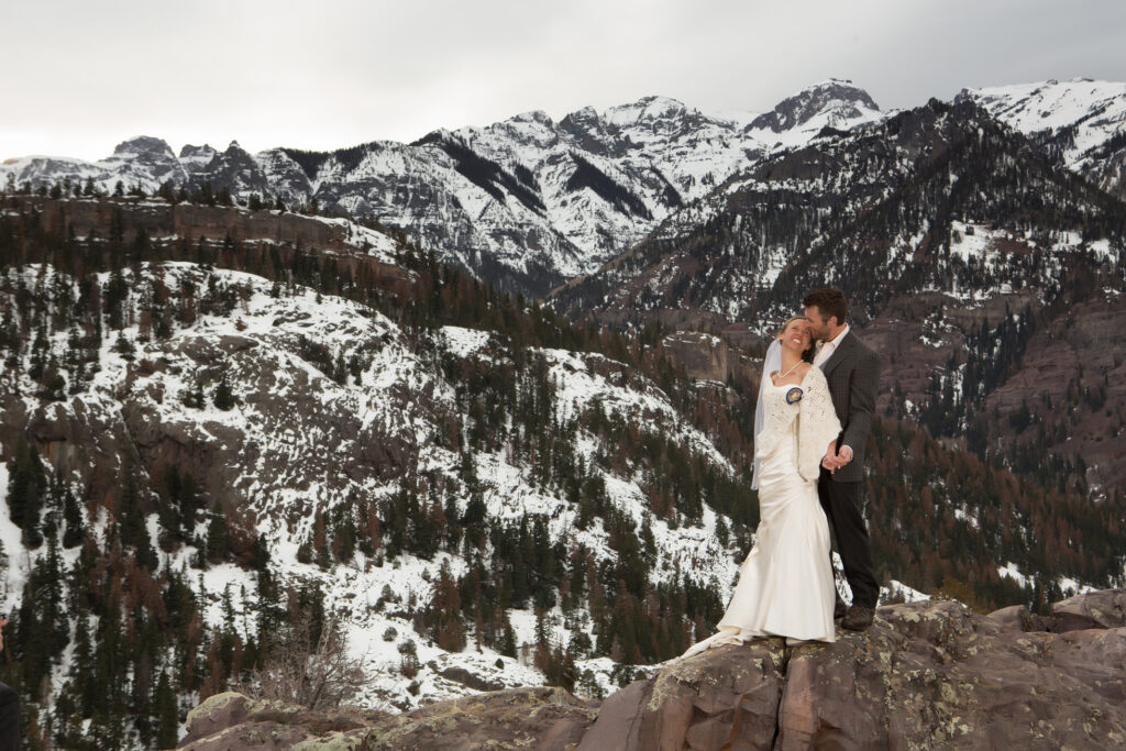 Ouray Perimeter trail elopement in the winter time