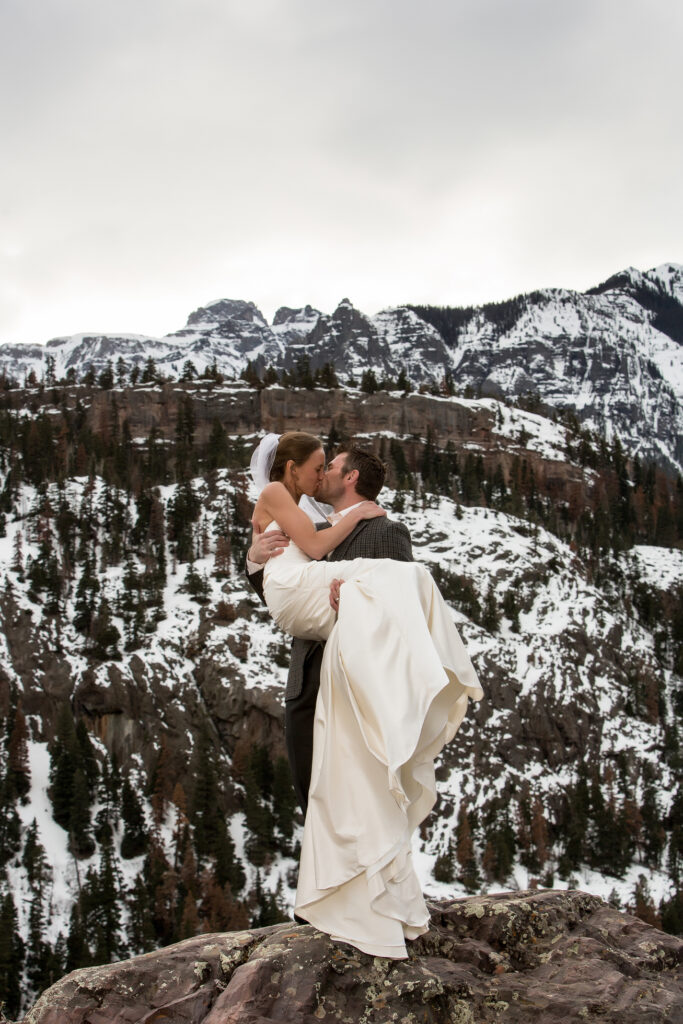 Ouray Perimeter trail elopement in the winter time